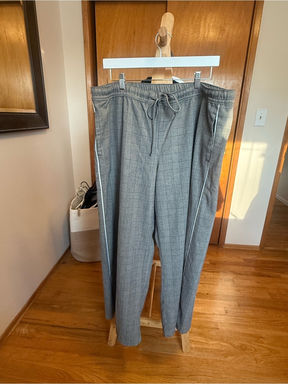 American Eagle Outfitters Gray/Brown Plaid Track Joggers with White Side Piping
